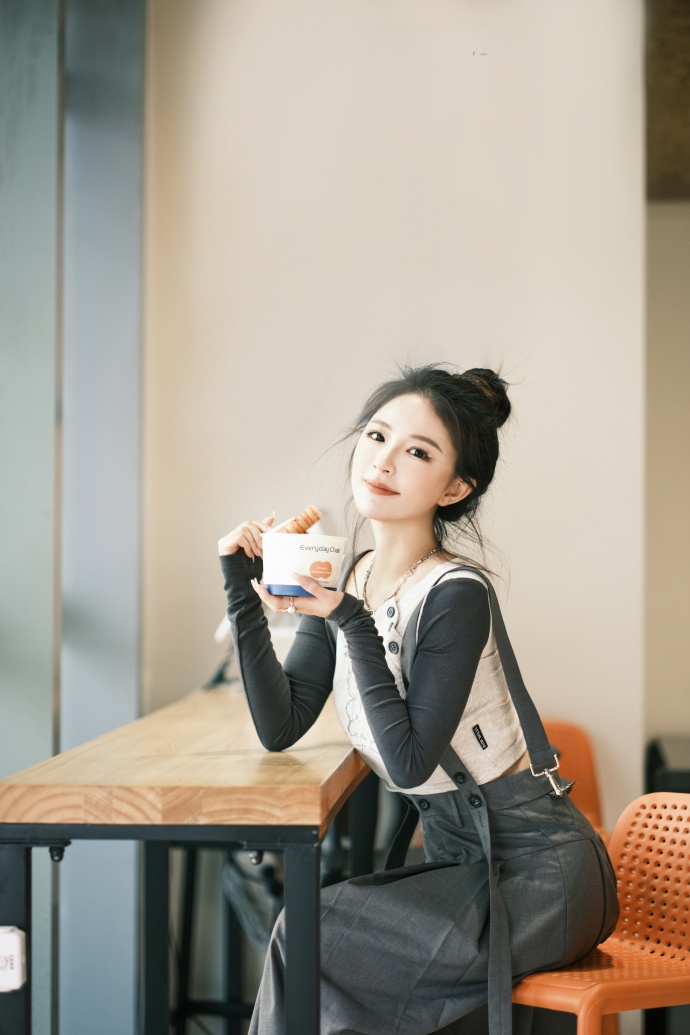 春光乍泄 封面