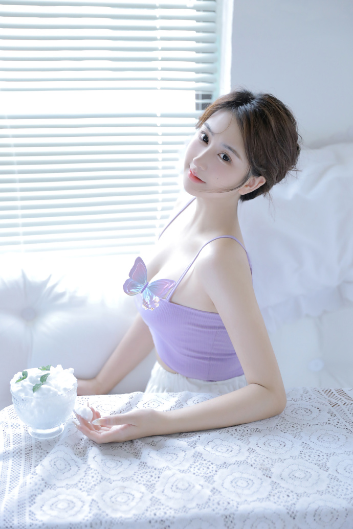 哈尔的移动城堡 封面